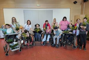 IZDELALI SMO »PRESMECE« Kokol